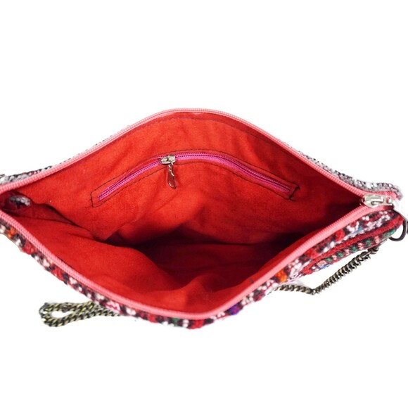 Vintage Kilim Clutch Bag: Moroccan Handmade Crossbody Purse - Picture 7 of 8